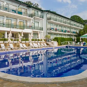Hotel Kini Park & Free Parking, Goldstrand